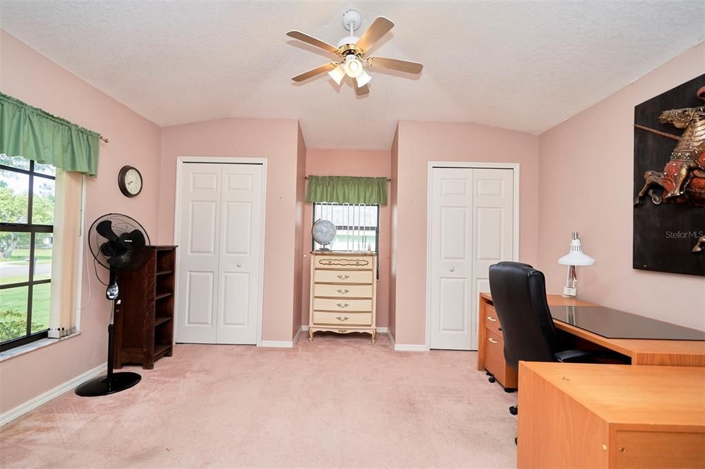 待售: $440,000 (4 贝兹, 2 浴室, 2444 平方英尺)