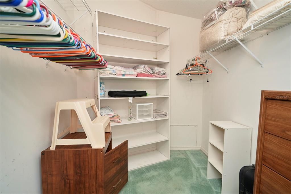 待售: $440,000 (4 贝兹, 2 浴室, 2444 平方英尺)