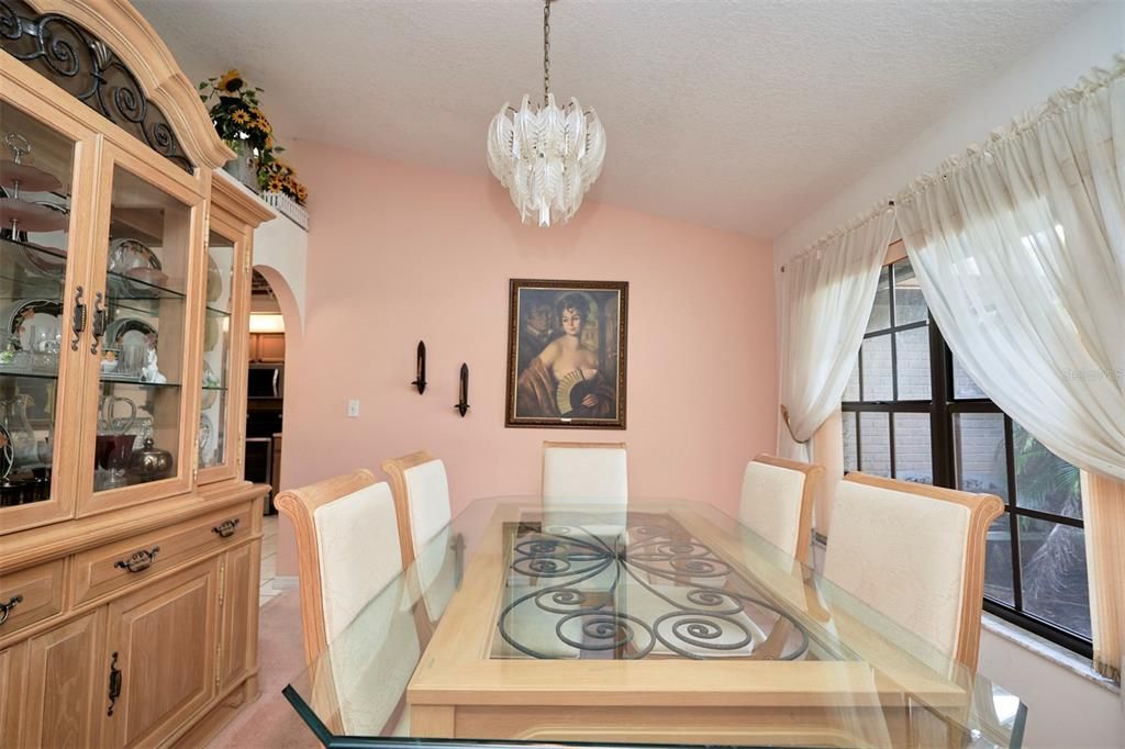 待售: $440,000 (4 贝兹, 2 浴室, 2444 平方英尺)