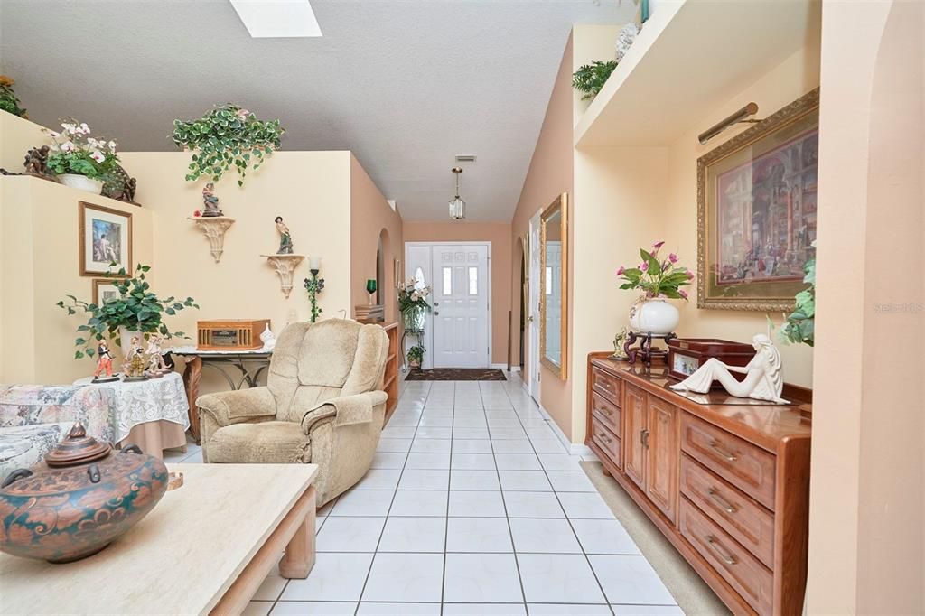 待售: $440,000 (4 贝兹, 2 浴室, 2444 平方英尺)