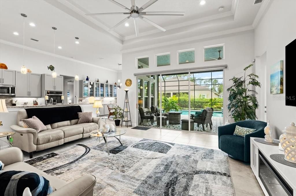 For Sale: $1,020,000 (4 beds, 3 baths, 2624 Square Feet)