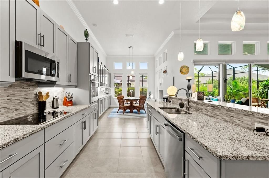 For Sale: $1,020,000 (4 beds, 3 baths, 2624 Square Feet)