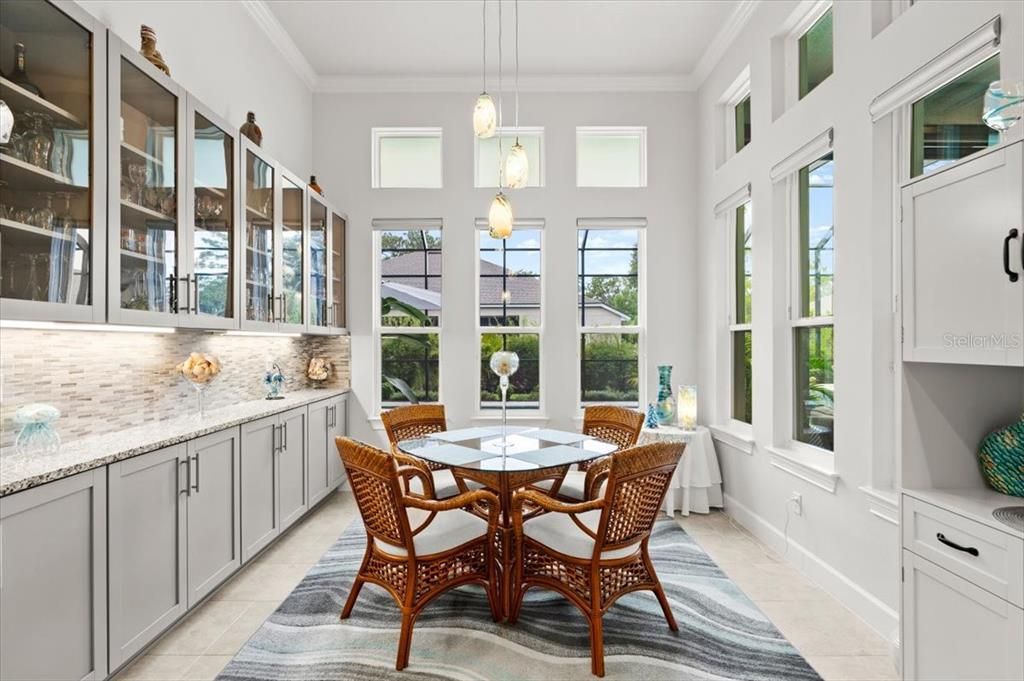 For Sale: $1,020,000 (4 beds, 3 baths, 2624 Square Feet)