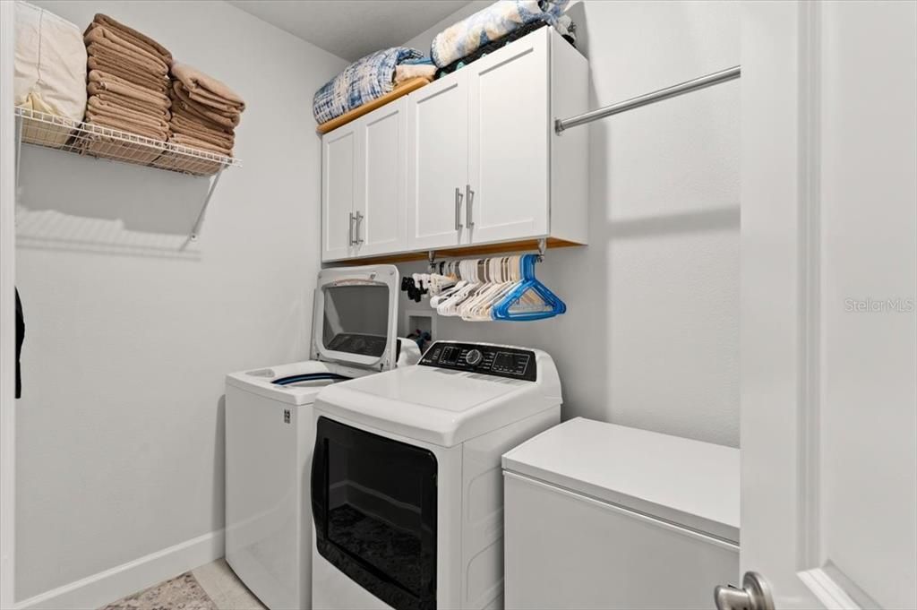 For Sale: $1,020,000 (4 beds, 3 baths, 2624 Square Feet)