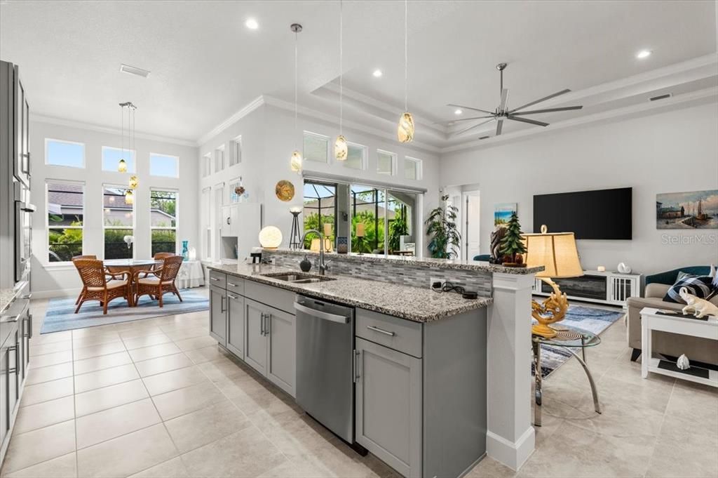 For Sale: $1,020,000 (4 beds, 3 baths, 2624 Square Feet)