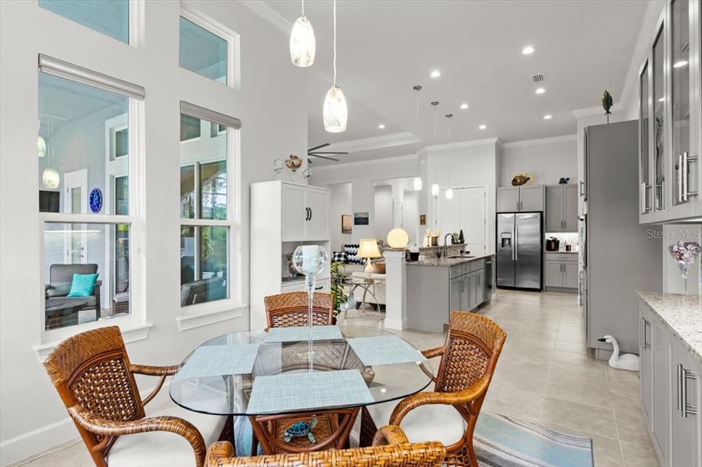 For Sale: $1,020,000 (4 beds, 3 baths, 2624 Square Feet)