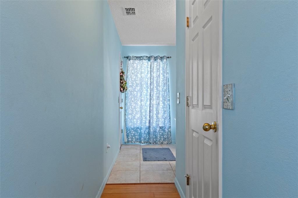 For Sale: $399,999 (3 beds, 2 baths, 2356 Square Feet)