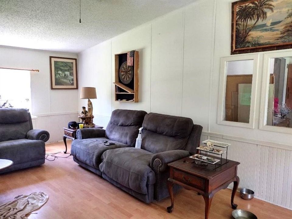 For Sale: $459,900 (3 beds, 2 baths, 1566 Square Feet)