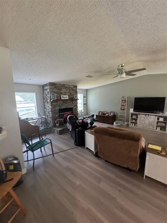 待售: $314,990 (3 贝兹, 2 浴室, 1836 平方英尺)