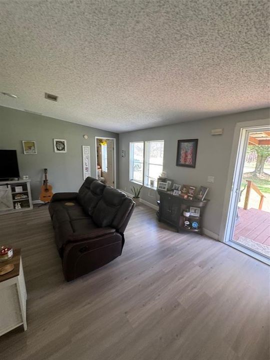 待售: $314,990 (3 贝兹, 2 浴室, 1836 平方英尺)