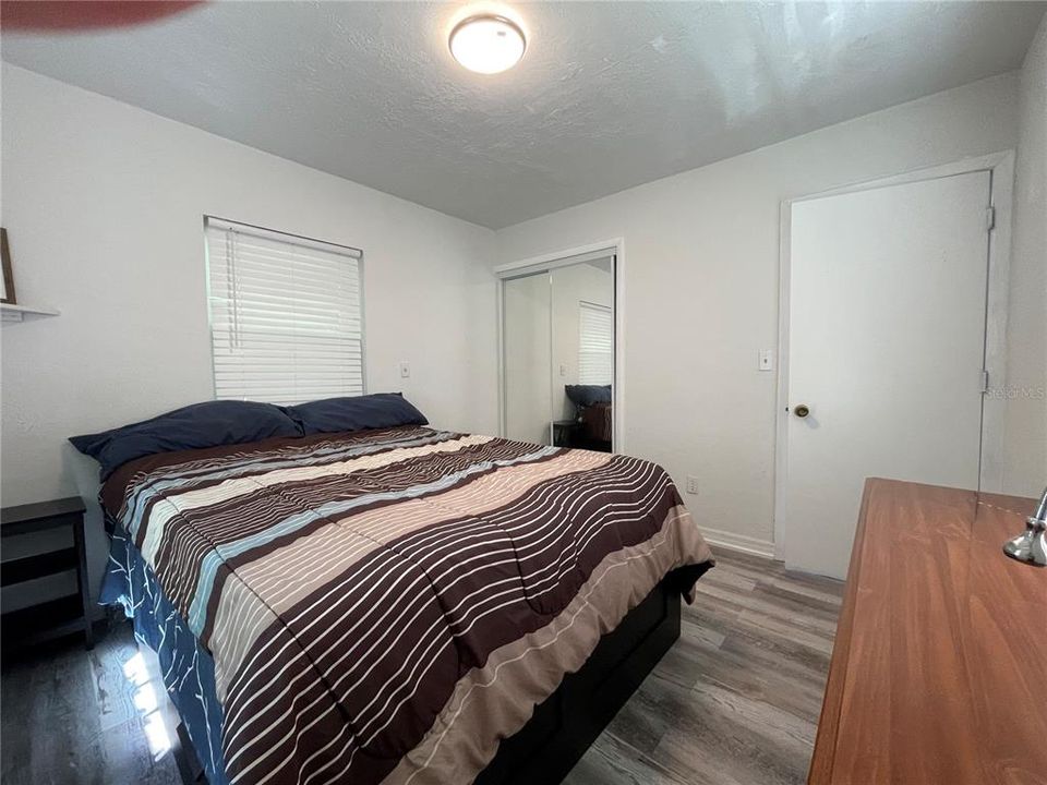 For Sale: $389,000 (2 beds, 1 baths, 1072 Square Feet)