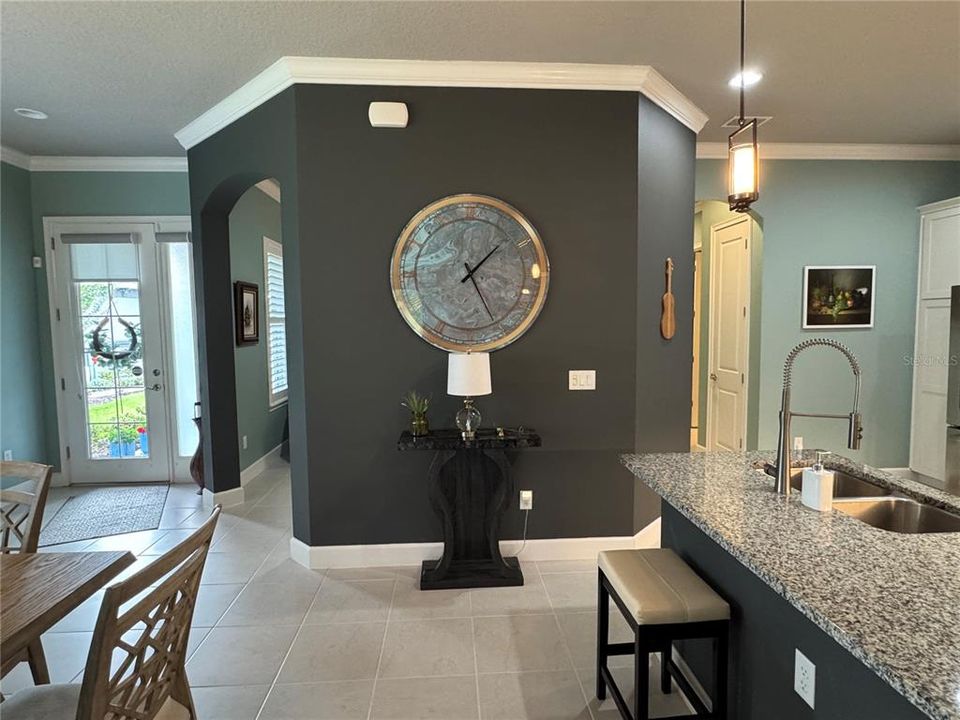 Active With Contract: $389,000 (2 beds, 2 baths, 1510 Square Feet)