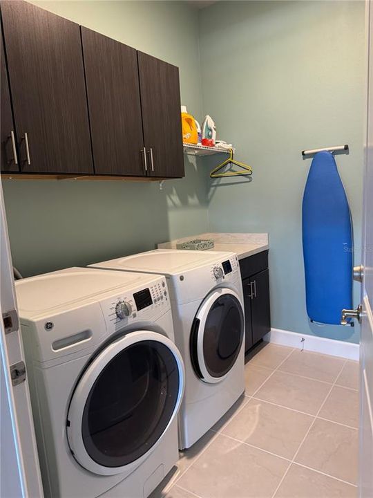 Active With Contract: $389,000 (2 beds, 2 baths, 1510 Square Feet)