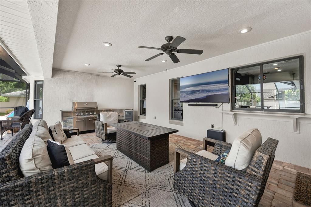 待售: $647,499 (4 贝兹, 2 浴室, 2736 平方英尺)