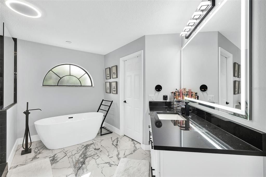 待售: $647,499 (4 贝兹, 2 浴室, 2736 平方英尺)