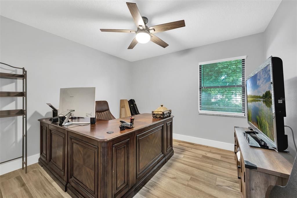 待售: $647,499 (4 贝兹, 2 浴室, 2736 平方英尺)