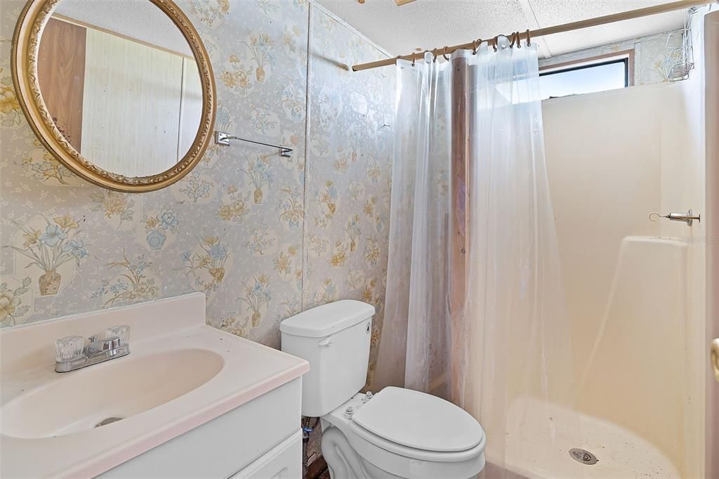 En Venta: $390,000 (32.31 acres)