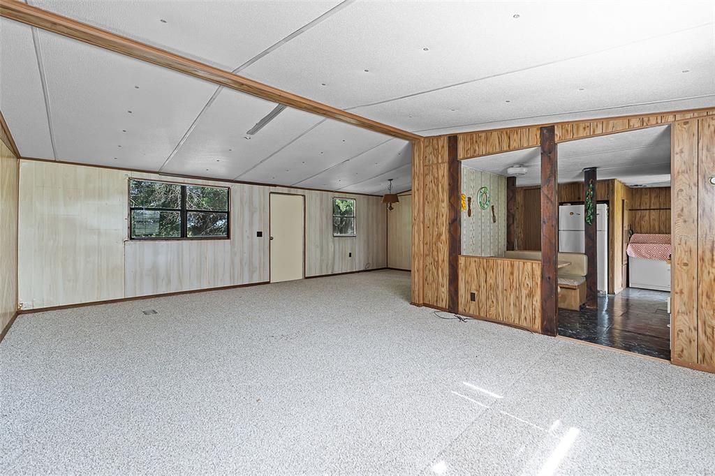 En Venta: $390,000 (32.31 acres)