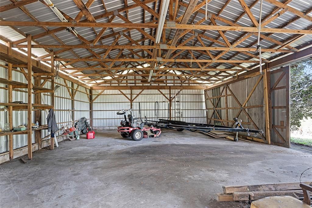 En Venta: $390,000 (32.31 acres)