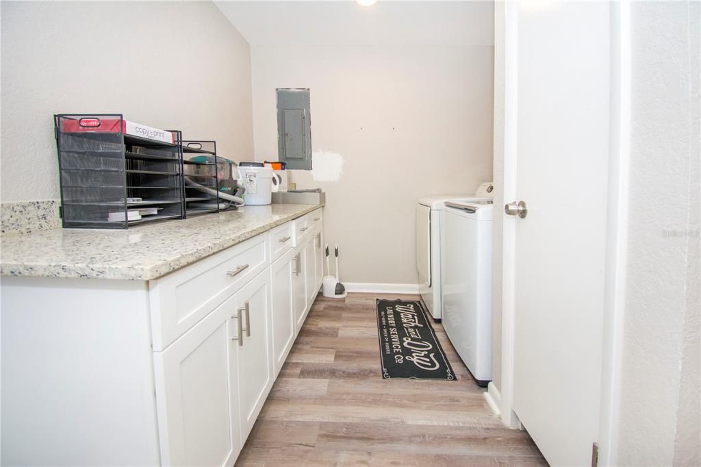 出租: $2,600 (4 贝兹, 2 浴室, 1806 平方英尺)