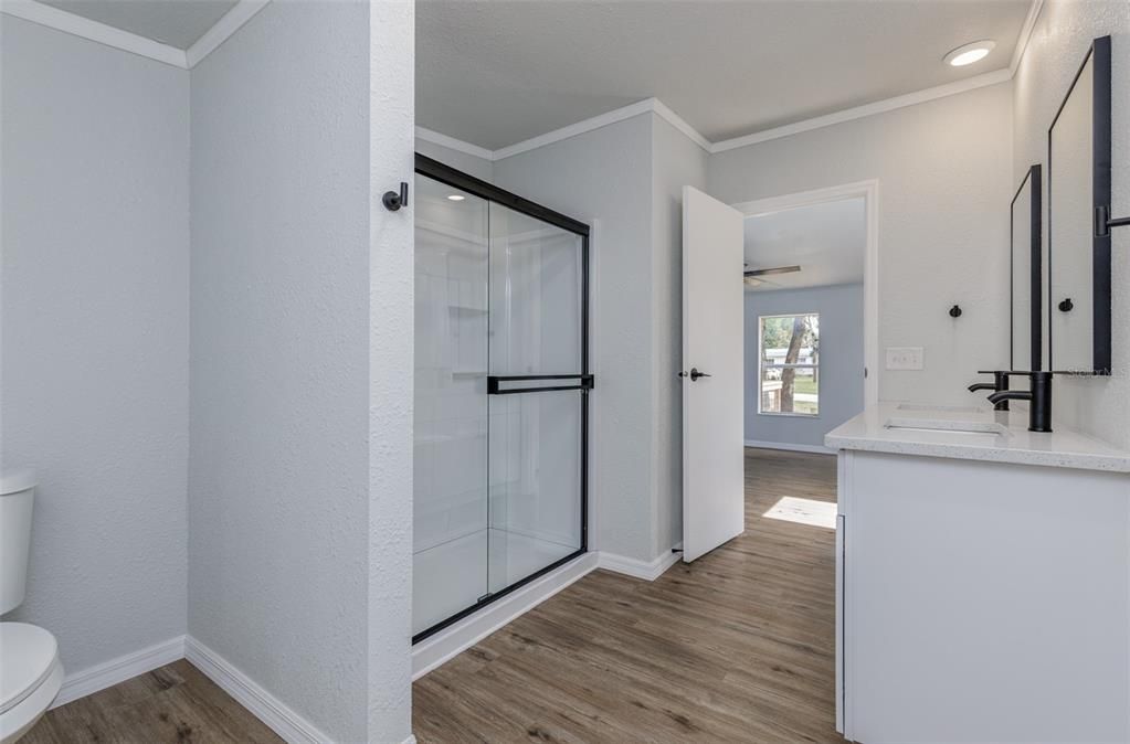 En Venta: $195,000 (3 camas, 2 baños, 1560 Pies cuadrados)