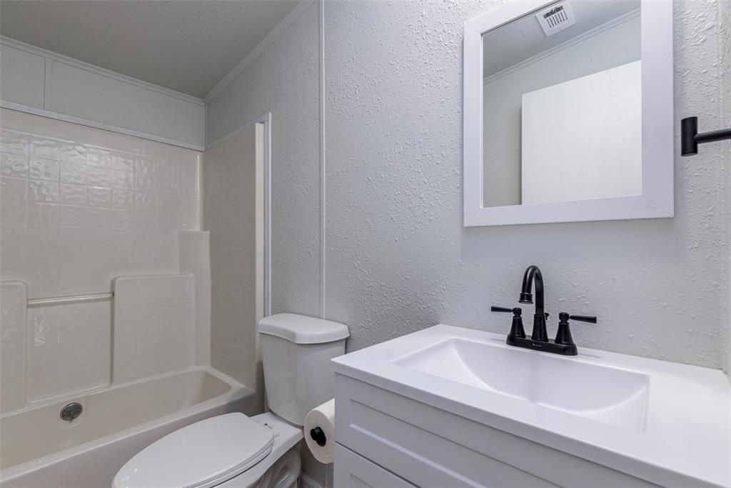 En Venta: $195,000 (3 camas, 2 baños, 1560 Pies cuadrados)