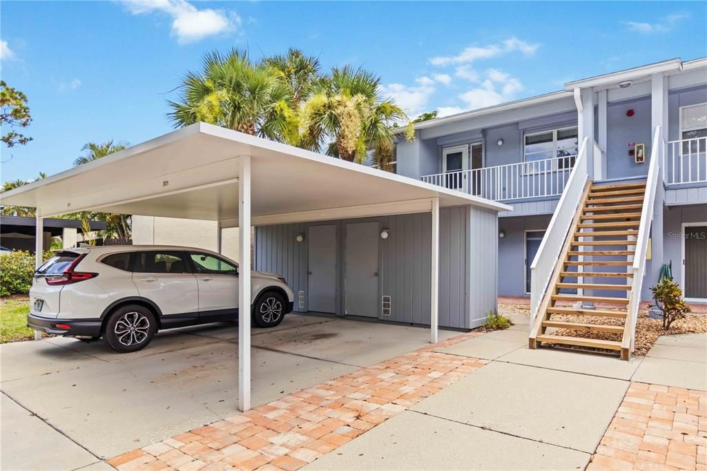 Под контрактом: $1,800 (2 спален, 2 ванн, 1241 Квадратных фут)