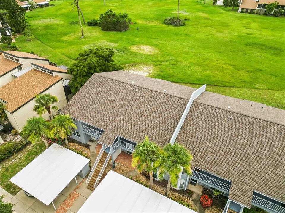 Под контрактом: $1,800 (2 спален, 2 ванн, 1241 Квадратных фут)