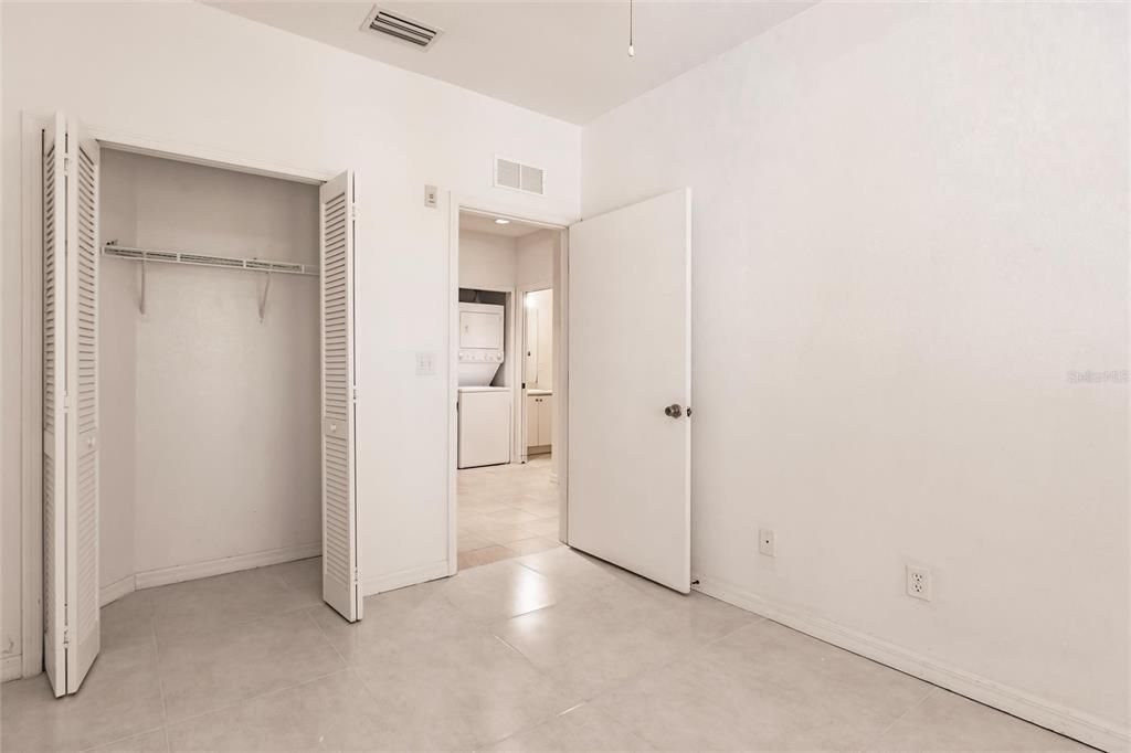 For Rent: $1,550 (3 beds, 2 baths, 1118 Square Feet)