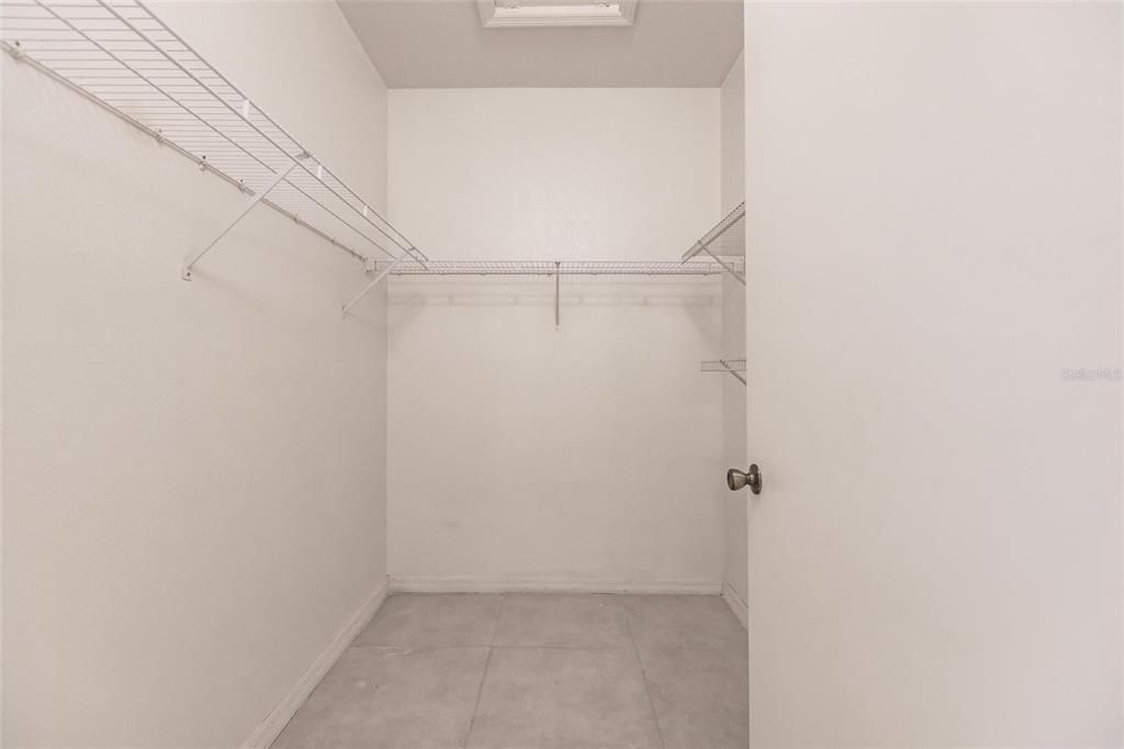 For Rent: $1,550 (3 beds, 2 baths, 1118 Square Feet)