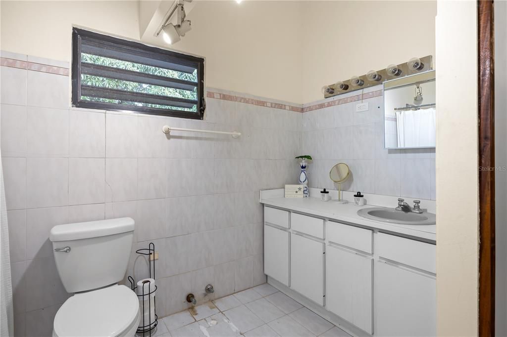 На продажу: $475,000 (4 спален, 3 ванн, 2911 Квадратных фут)