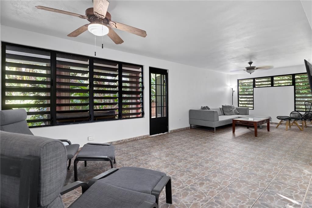 На продажу: $475,000 (4 спален, 3 ванн, 2911 Квадратных фут)