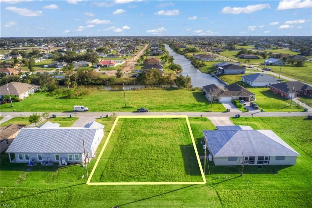 En Venta: $92,500 (0.23 acres)