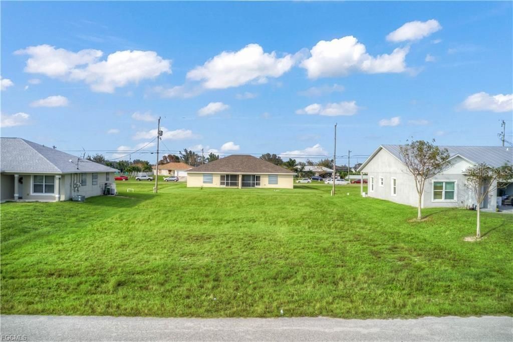 En Venta: $92,500 (0.23 acres)