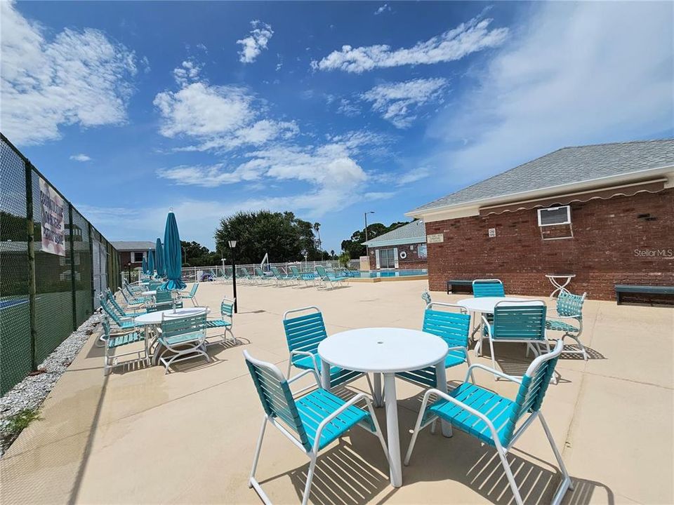 Activo con contrato: $1,800 (2 camas, 2 baños, 1075 Pies cuadrados)