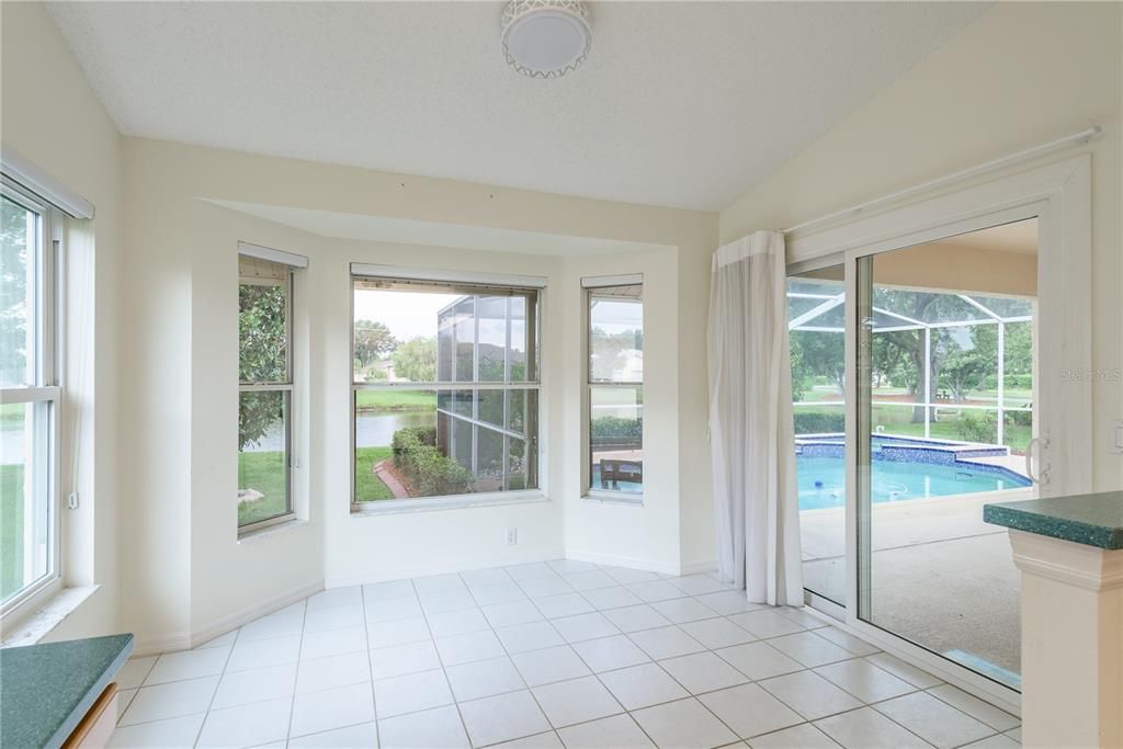 На продажу: $450,000 (3 спален, 2 ванн, 1814 Квадратных фут)