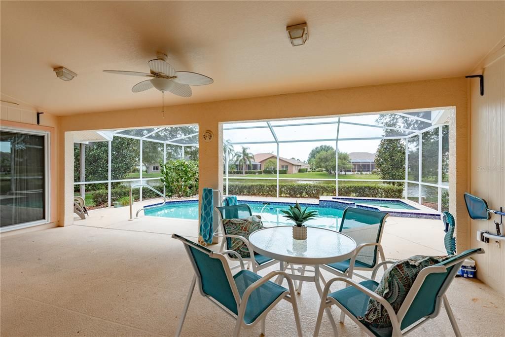 На продажу: $450,000 (3 спален, 2 ванн, 1814 Квадратных фут)