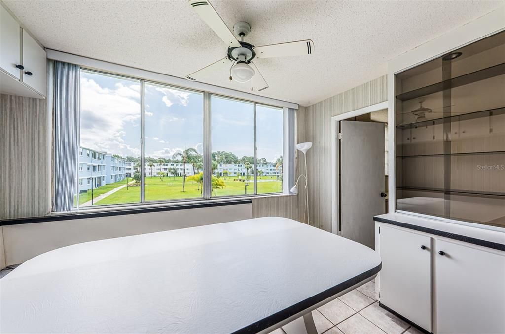 For Sale: $88,000 (2 beds, 2 baths, 1035 Square Feet)