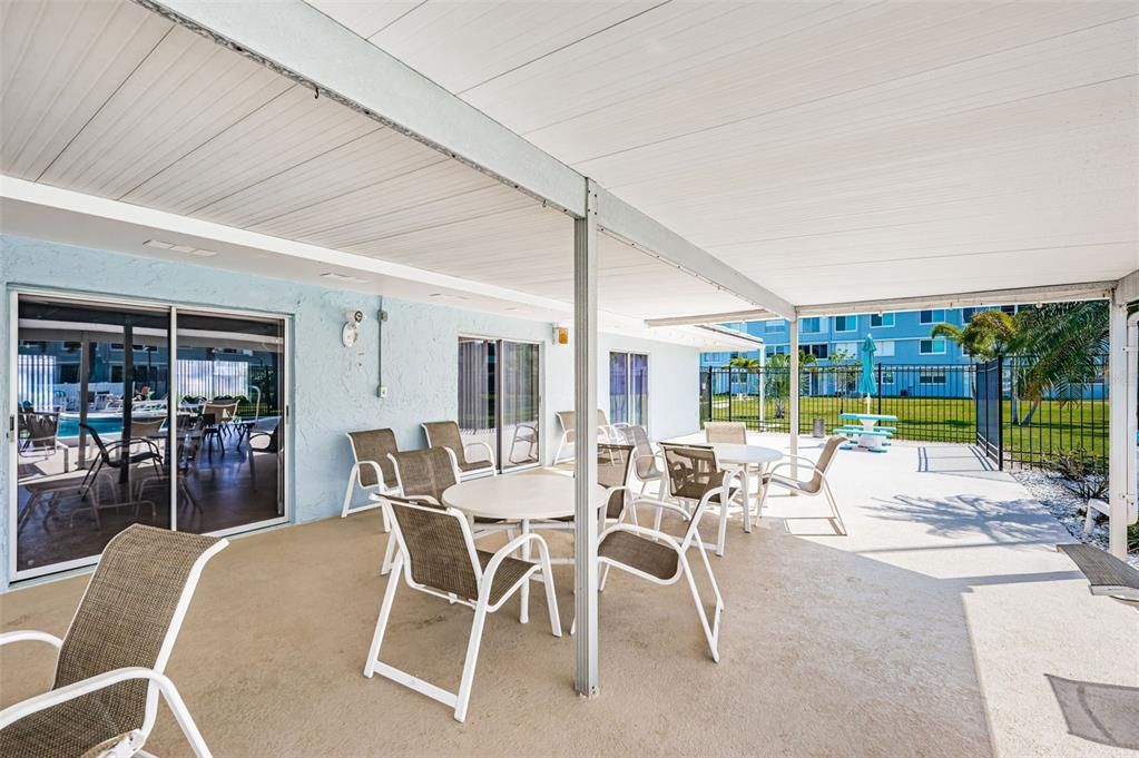 For Sale: $88,000 (2 beds, 2 baths, 1035 Square Feet)