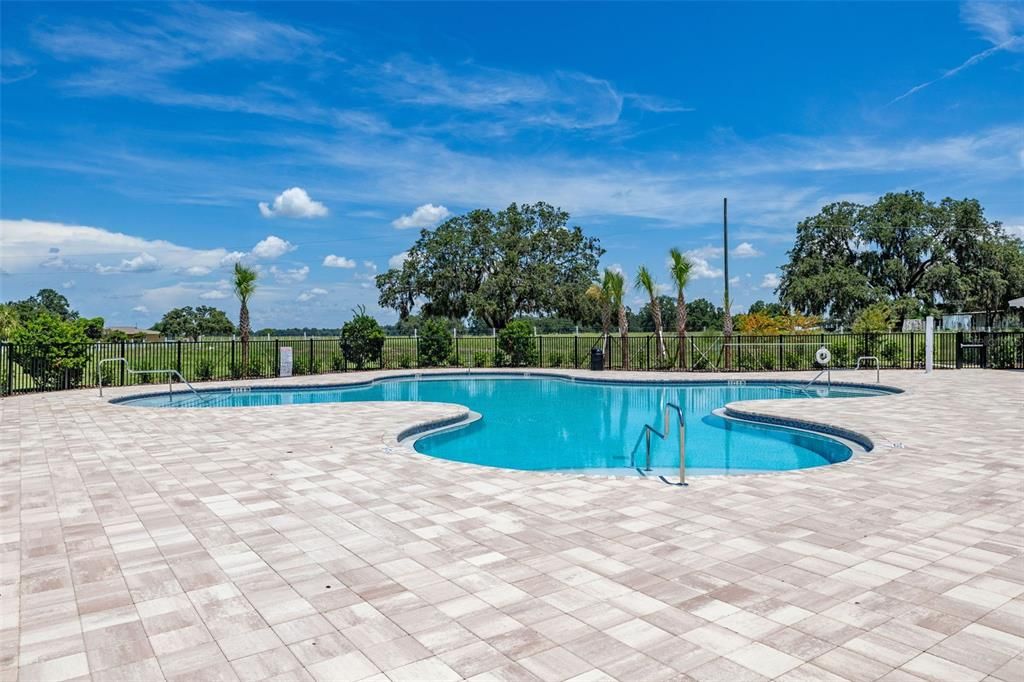 En Venta: $245,000 (3 camas, 2 baños, 1499 Pies cuadrados)