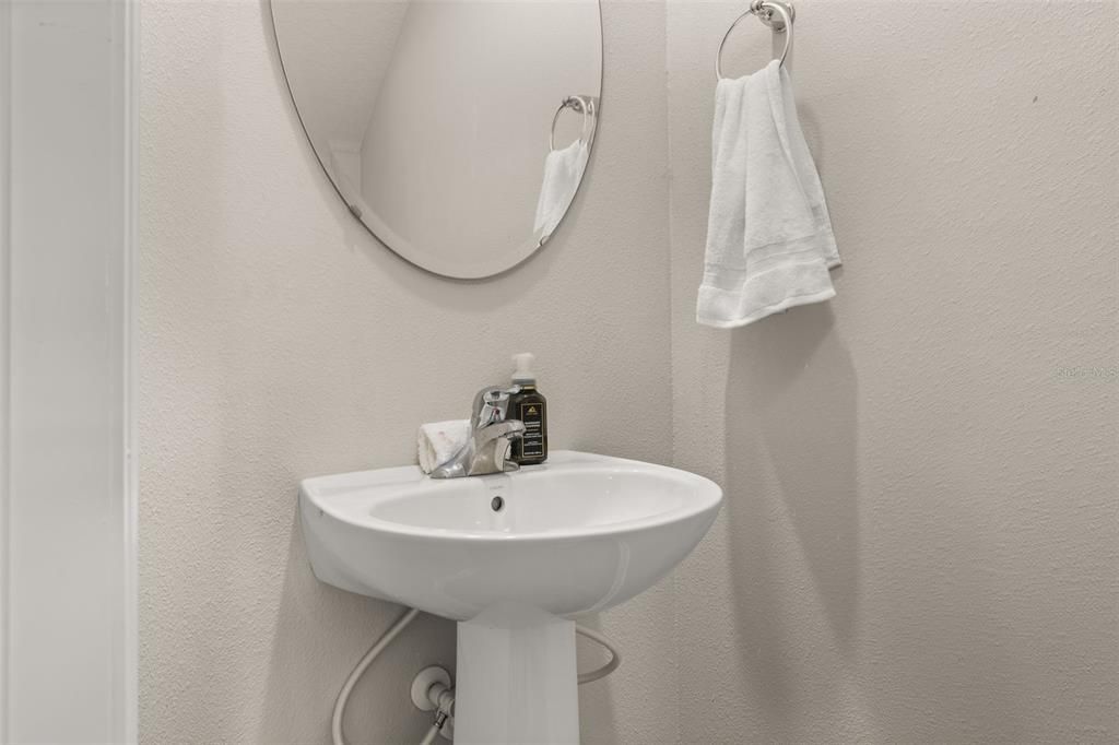 En Venta: $245,000 (3 camas, 2 baños, 1499 Pies cuadrados)