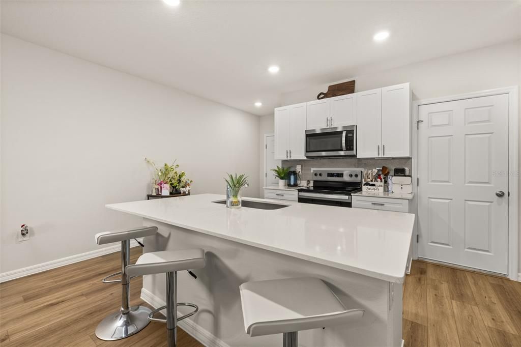 En Venta: $245,000 (3 camas, 2 baños, 1499 Pies cuadrados)