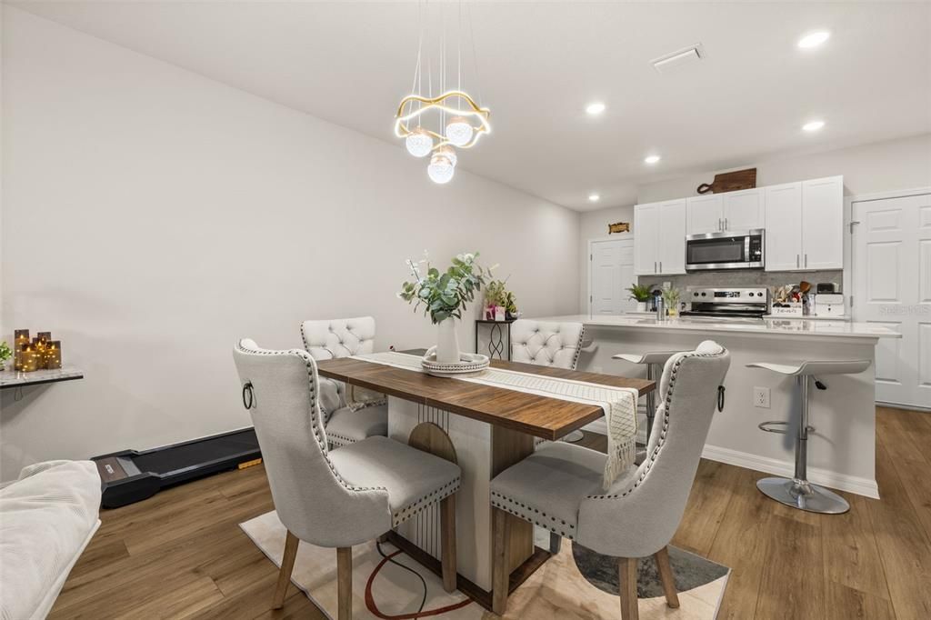 En Venta: $245,000 (3 camas, 2 baños, 1499 Pies cuadrados)