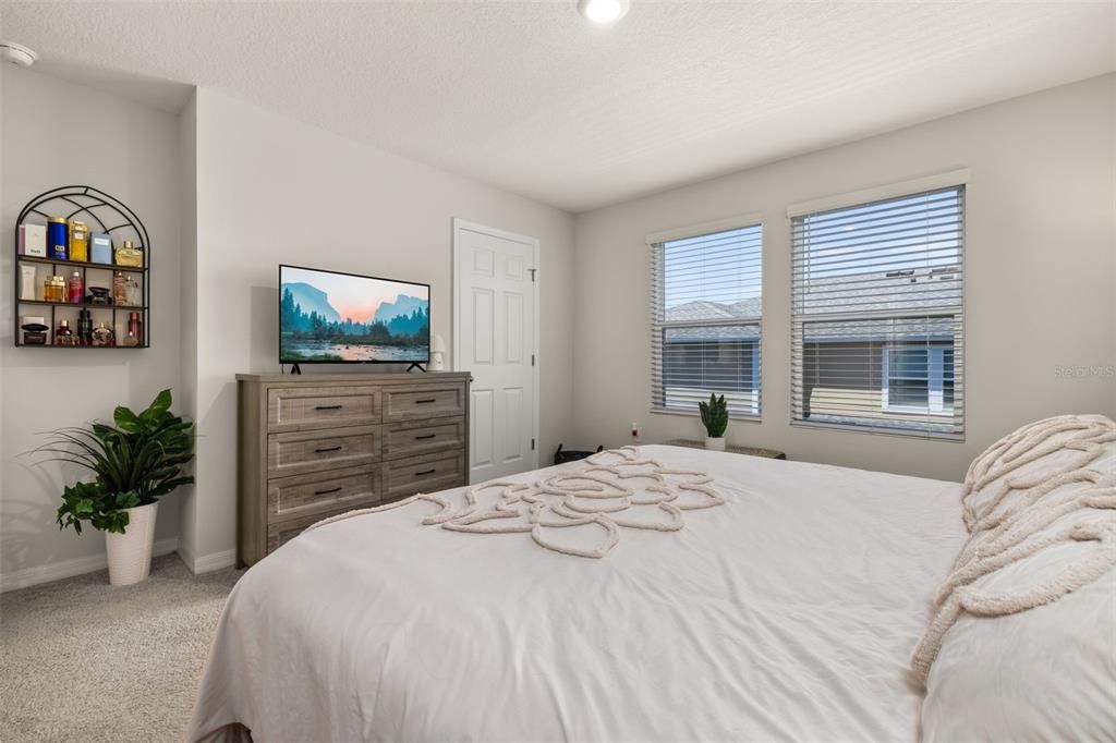 En Venta: $245,000 (3 camas, 2 baños, 1499 Pies cuadrados)