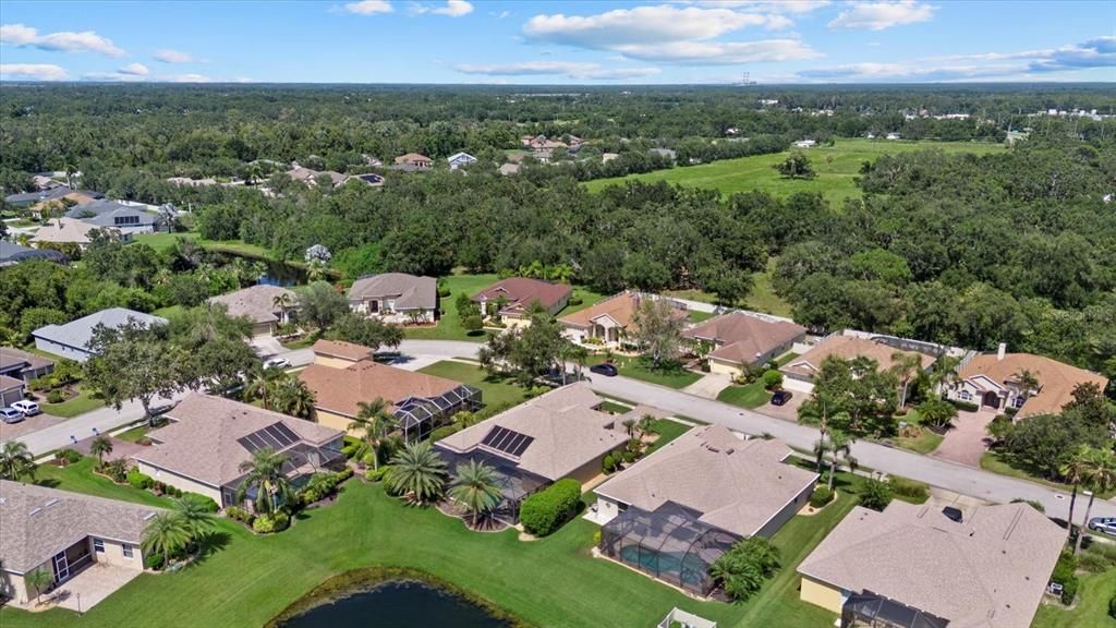 Activo con contrato: $575,000 (3 camas, 3 baños, 2303 Pies cuadrados)