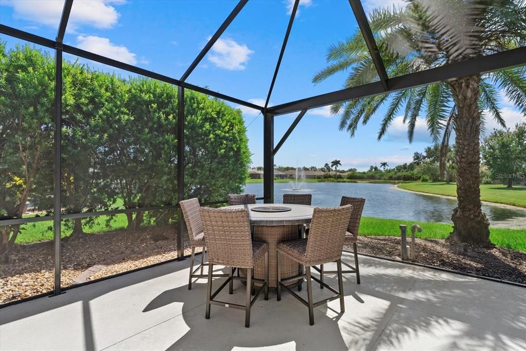 Activo con contrato: $575,000 (3 camas, 3 baños, 2303 Pies cuadrados)