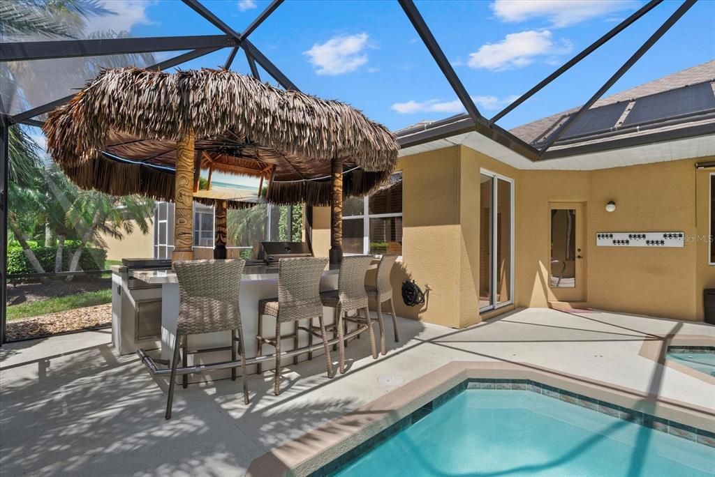 Activo con contrato: $575,000 (3 camas, 3 baños, 2303 Pies cuadrados)