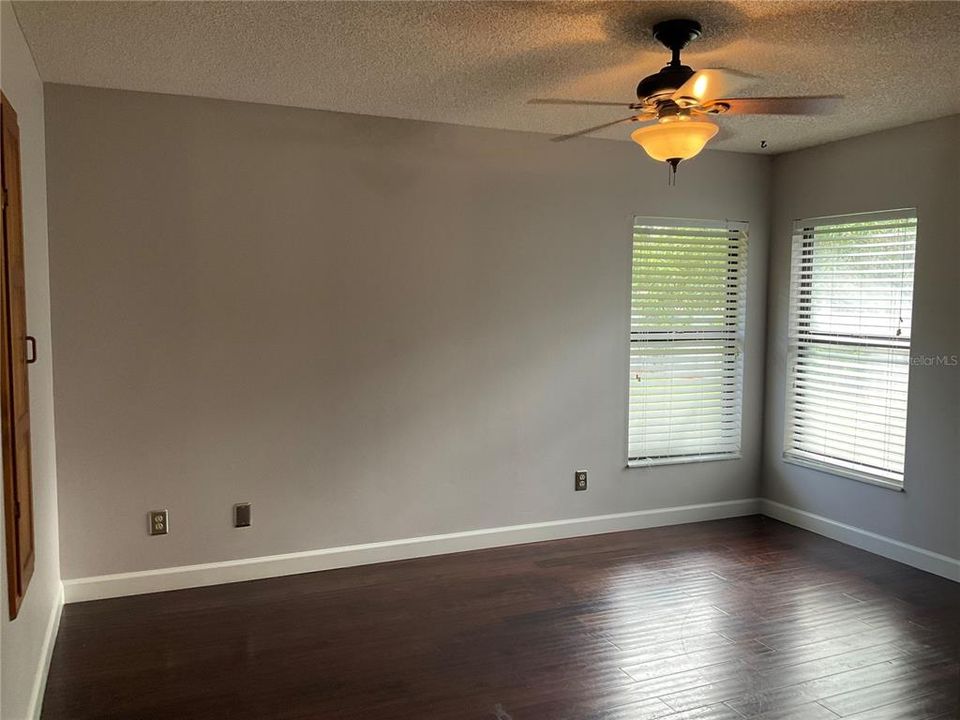 En Venta: $399,900 (3 camas, 2 baños, 1475 Pies cuadrados)