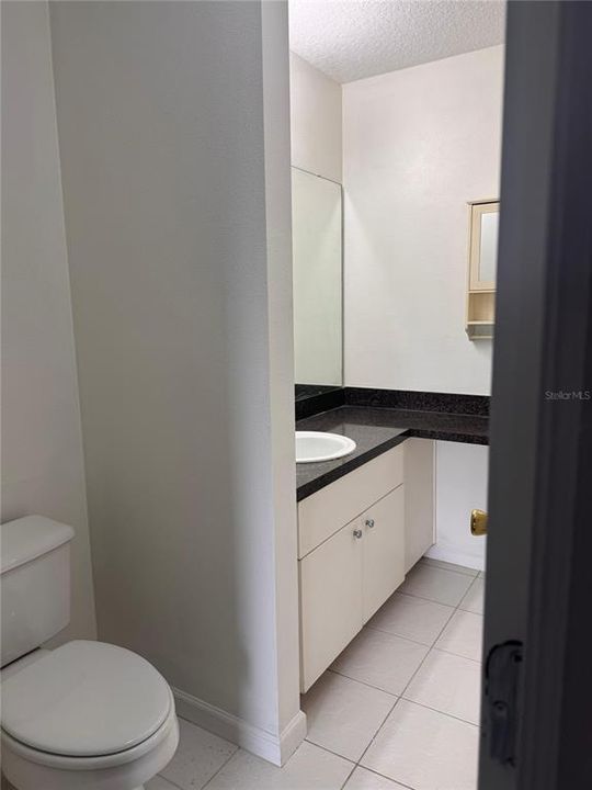 В аренду: $1,250 (2 спален, 2 ванн, 800 Квадратных фут)