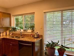 На продажу: $242,000 (3 спален, 2 ванн, 1136 Квадратных фут)